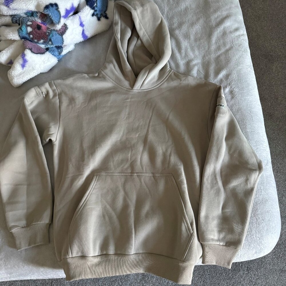 Comfrt- Travel Essentials Hoodie